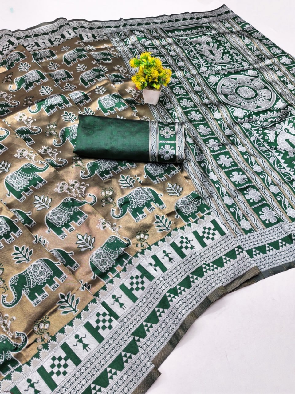 Beige & Bottle Green Elephant Weave Silk Saree - view 3 of 3