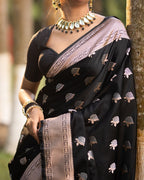 Black Banarasi Buti Silk Saree - view 4 of 5