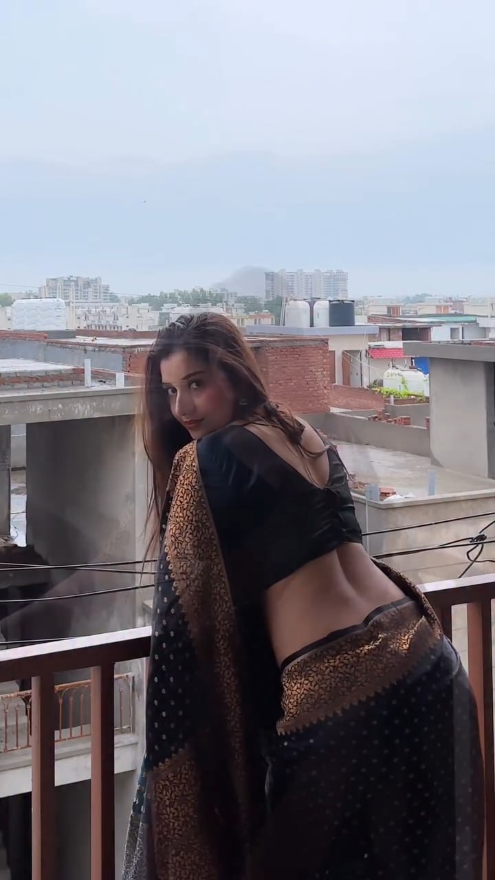 Black & Copper Border Silk Saree - view 4 of 9
