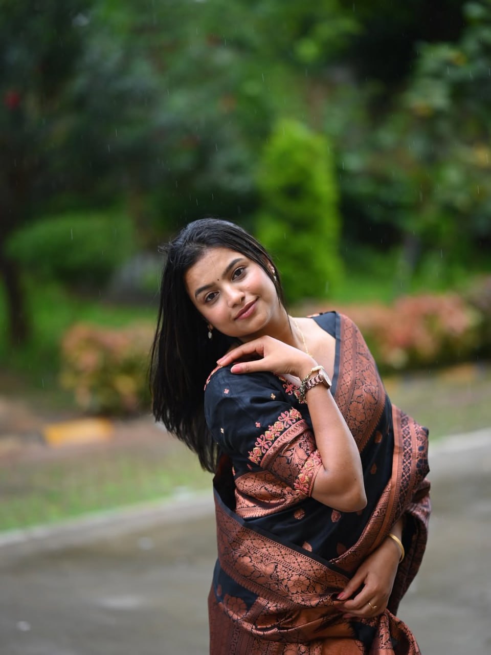 Black & Copper Zari Silk Saree - view 15 of 16