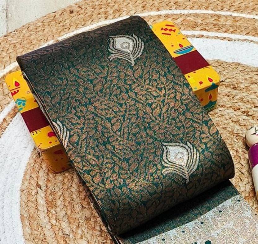 Bottle Green & Ivory Peacock Zari Soft Silk Saree - Shivay Libas