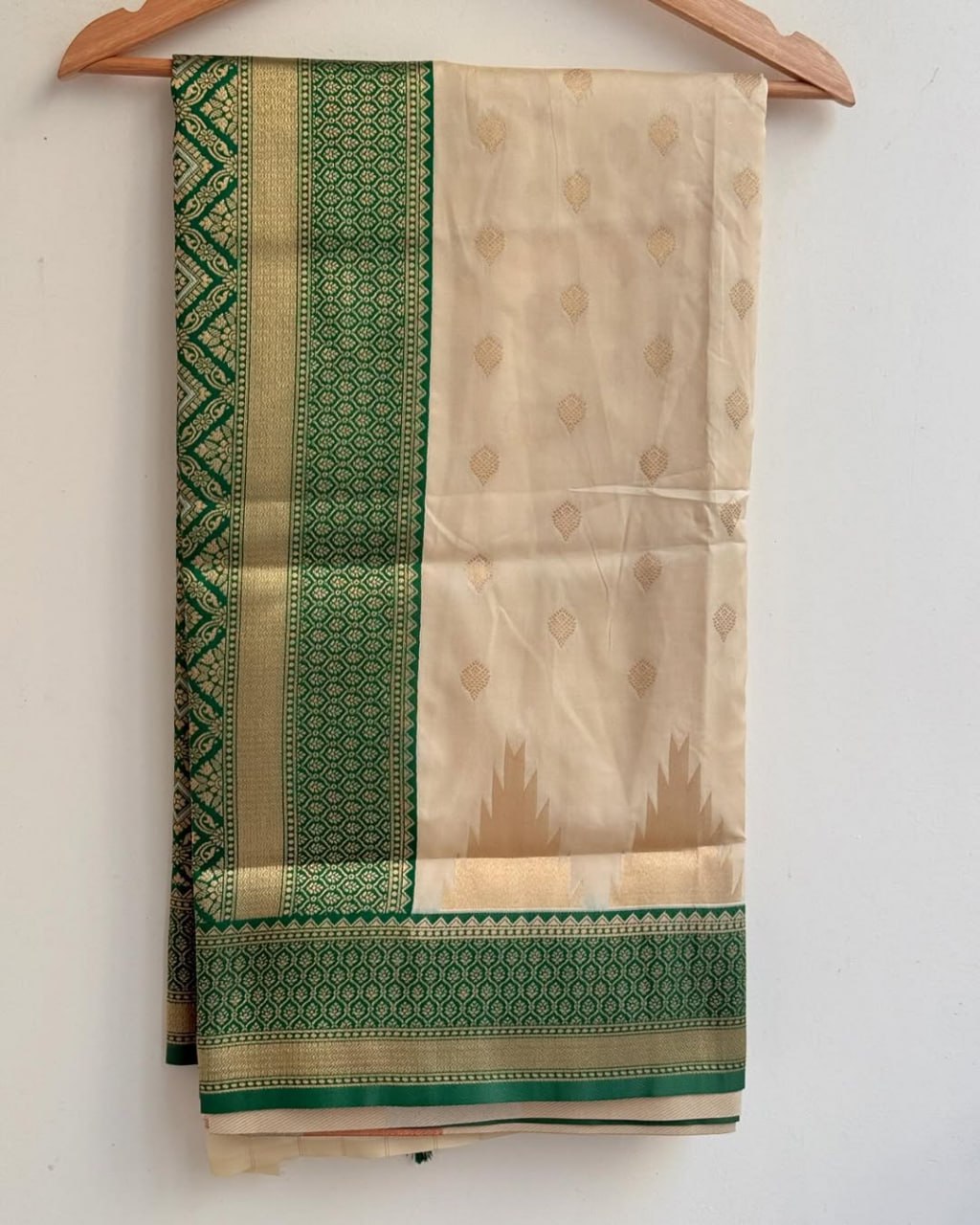 Cream & Green Border Silk Saree - view 4 of 4