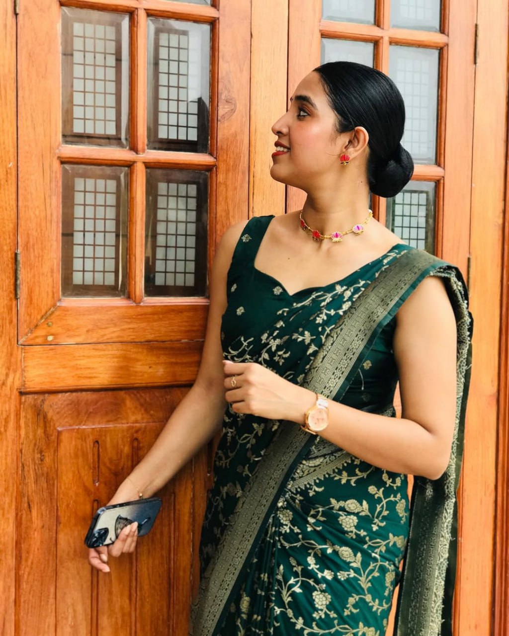 Emerald Green Zari Weave Silk Saree - view 2 of 6