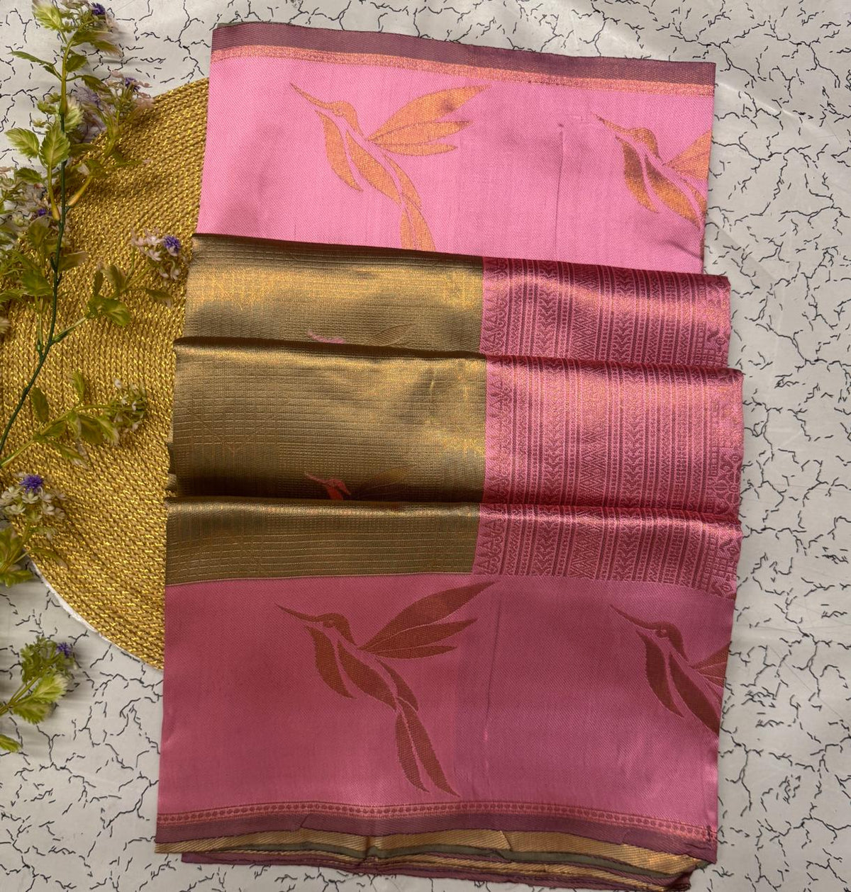 Gold & Baby Pink Leaf Motif Soft Silk Saree - view 5 of 6