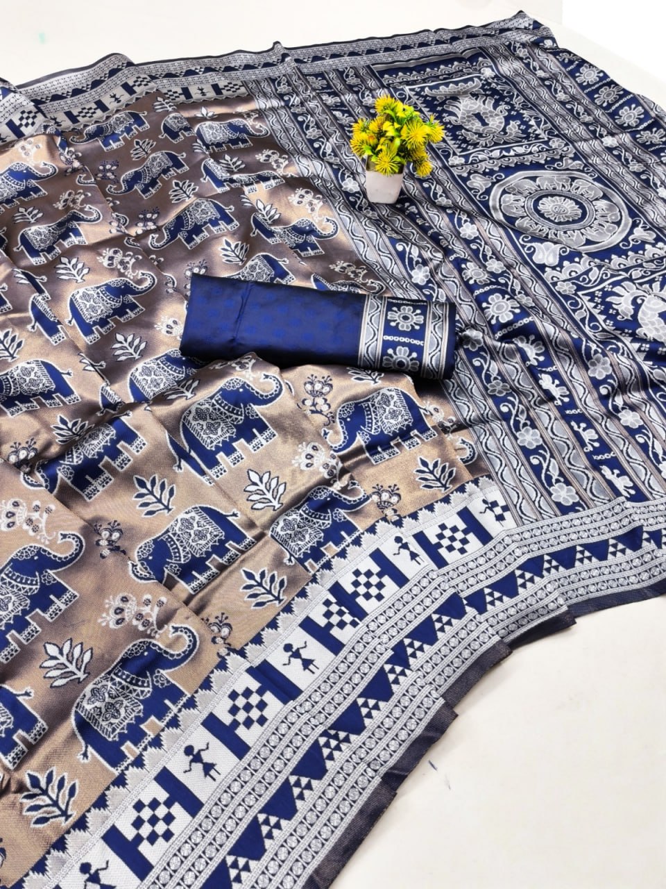 Grey & Royal Blue Elephant Weave Silk Saree - view 3 of 3