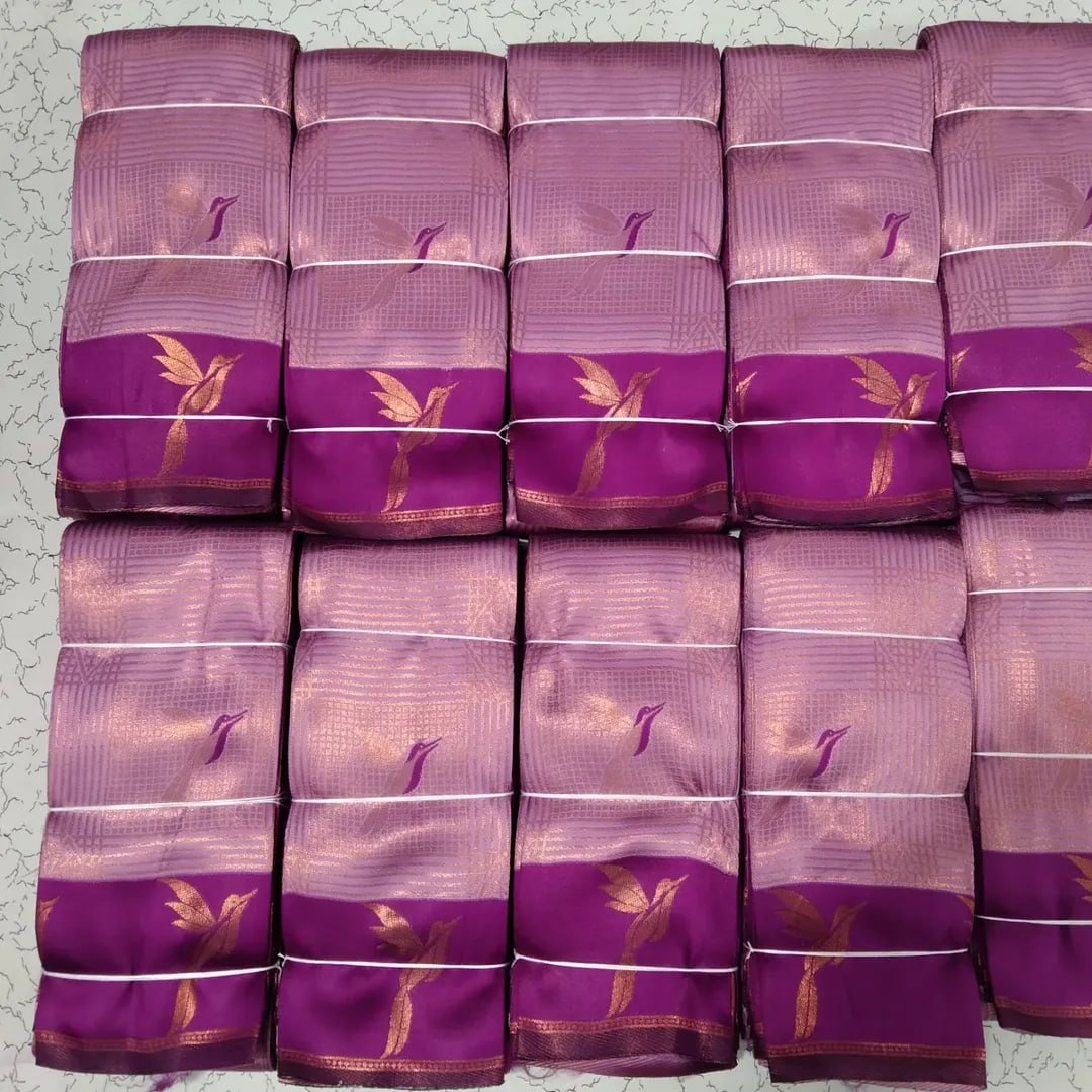 Lavender & Purple Leaf Motif Soft Silk Saree - view 7 of 7