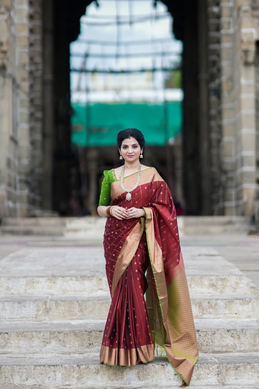 Maroon & Green Border Silk Saree - view 3 of 7