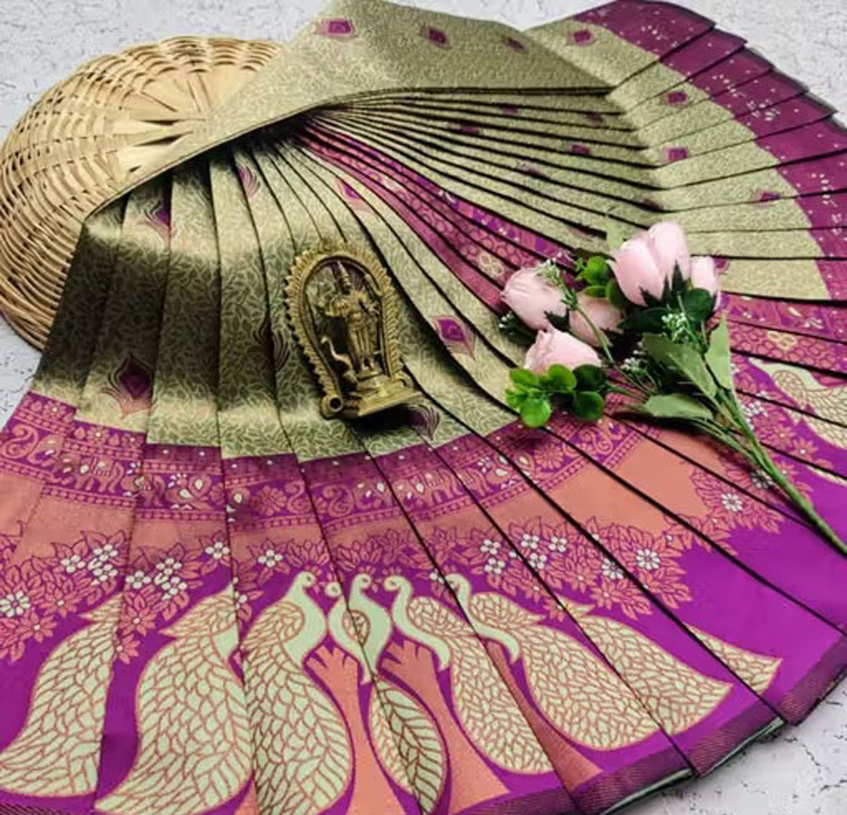 Mehendi Green & Magenta Peacock Zari Soft Silk Saree - view 4 of 4