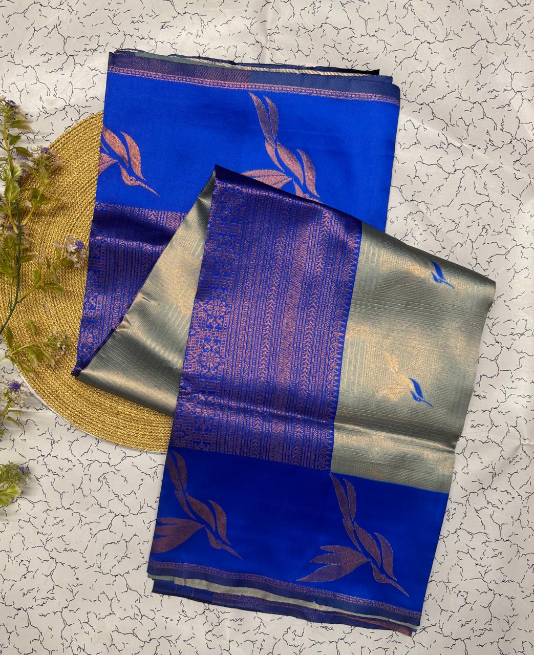 Mint & Royal Blue Leaf Motif Soft Silk Saree - view 3 of 6