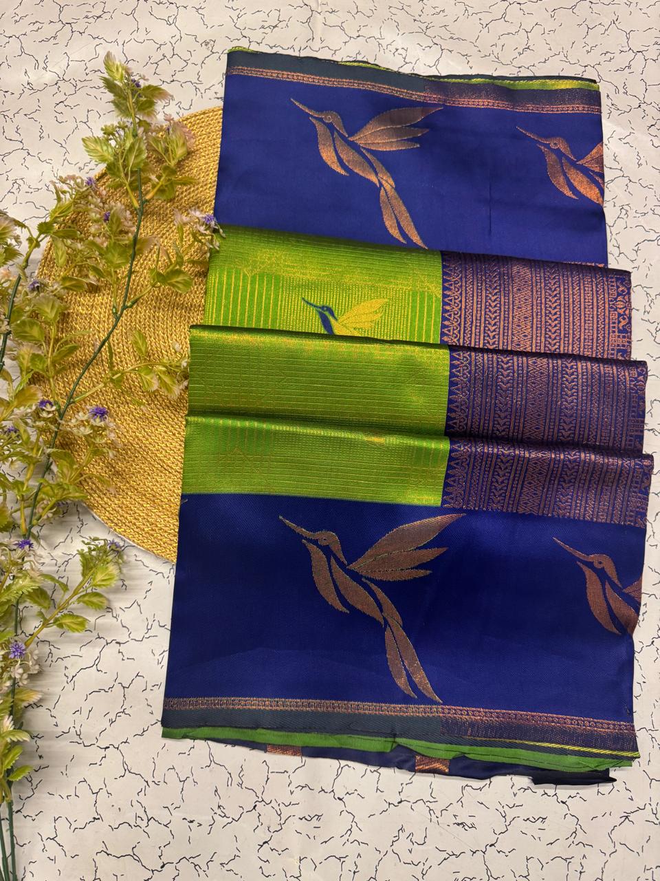 Olive Green & Royal Blue Leaf Motif Soft Silk Saree - view 4 of 6