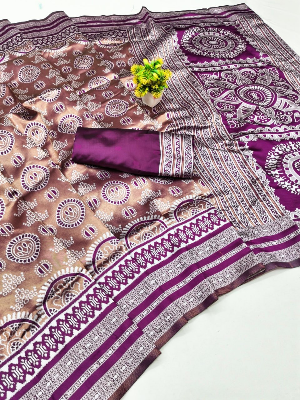 Onion Pink Mandala Weave Silk Saree - view 2 of 2