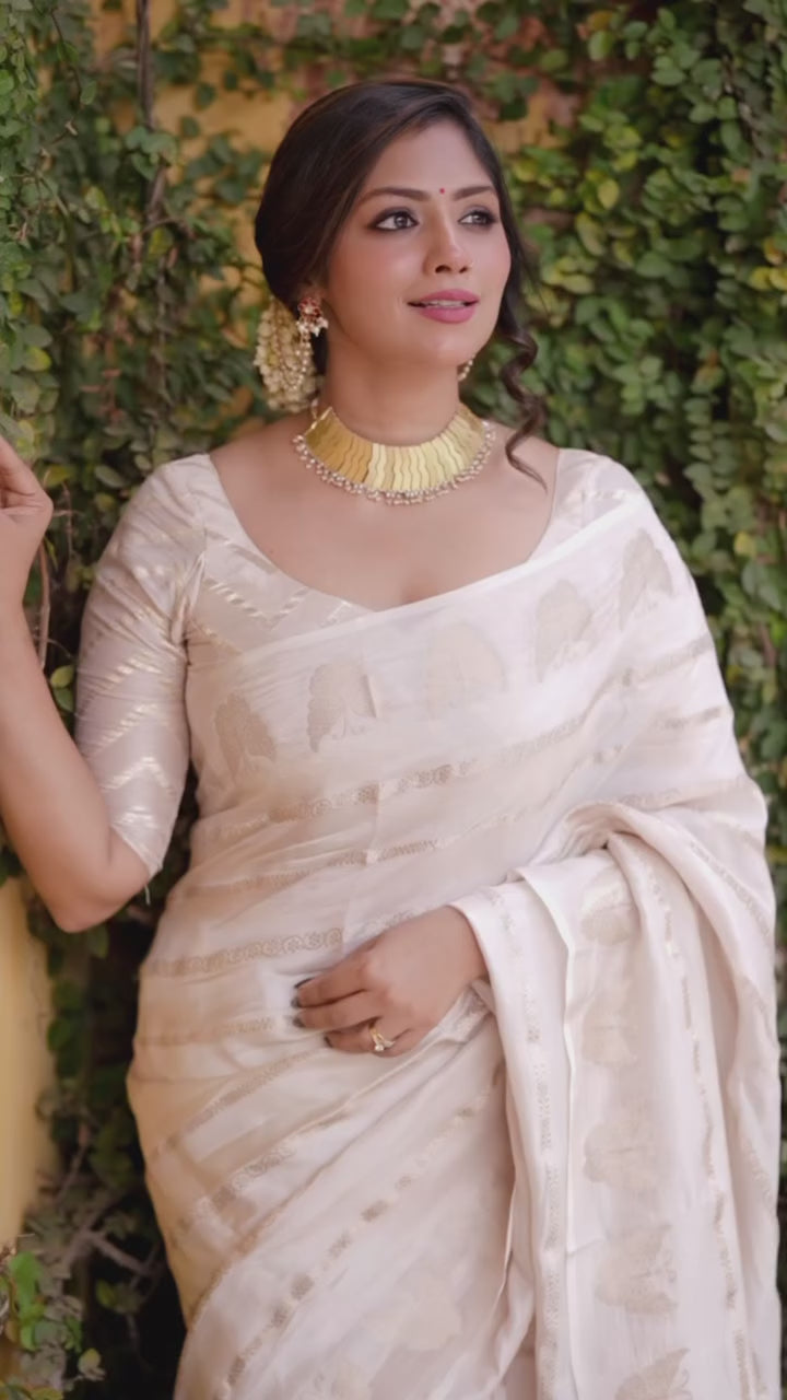 Ivory White Zari Silk Saree - video