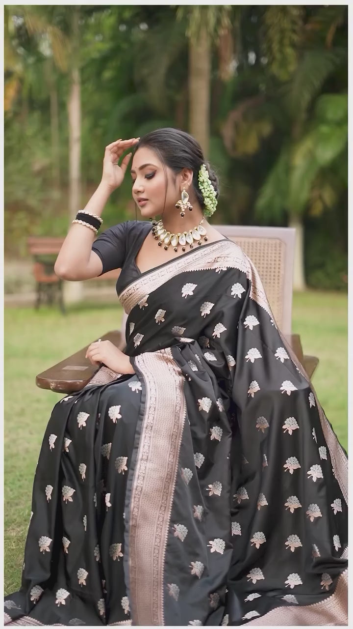 Black Banarasi Buti Silk Saree - video