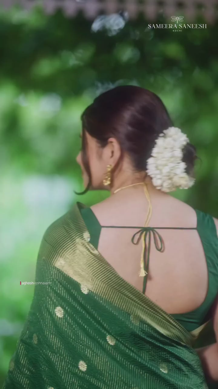 Bottle Green Zari Silk Saree - video