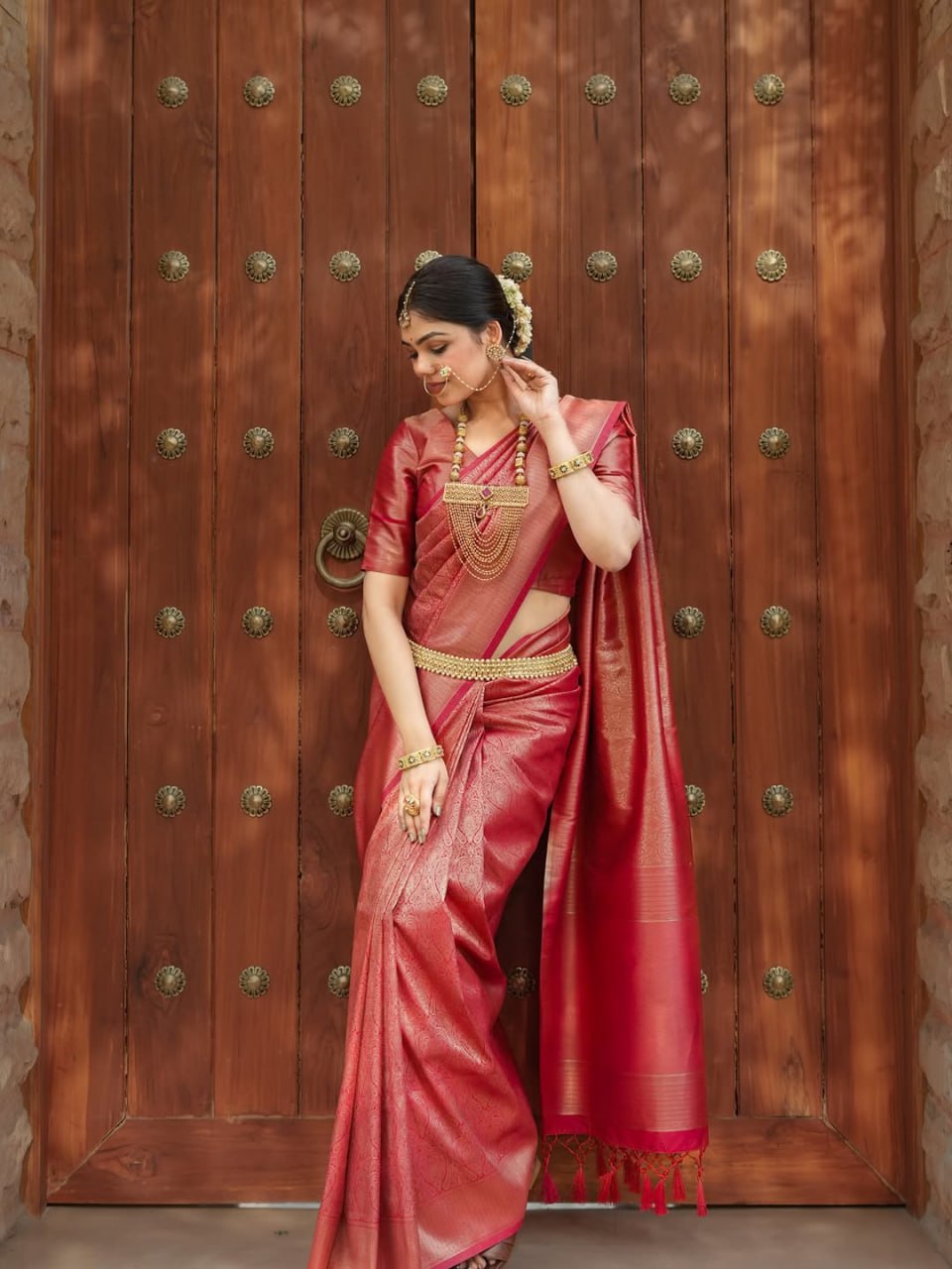 Red Kanjivaram Style Silk Saree - view 3 of 8