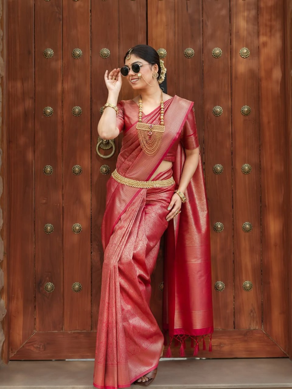 Red Kanjivaram Style Silk Saree - view 7 of 8