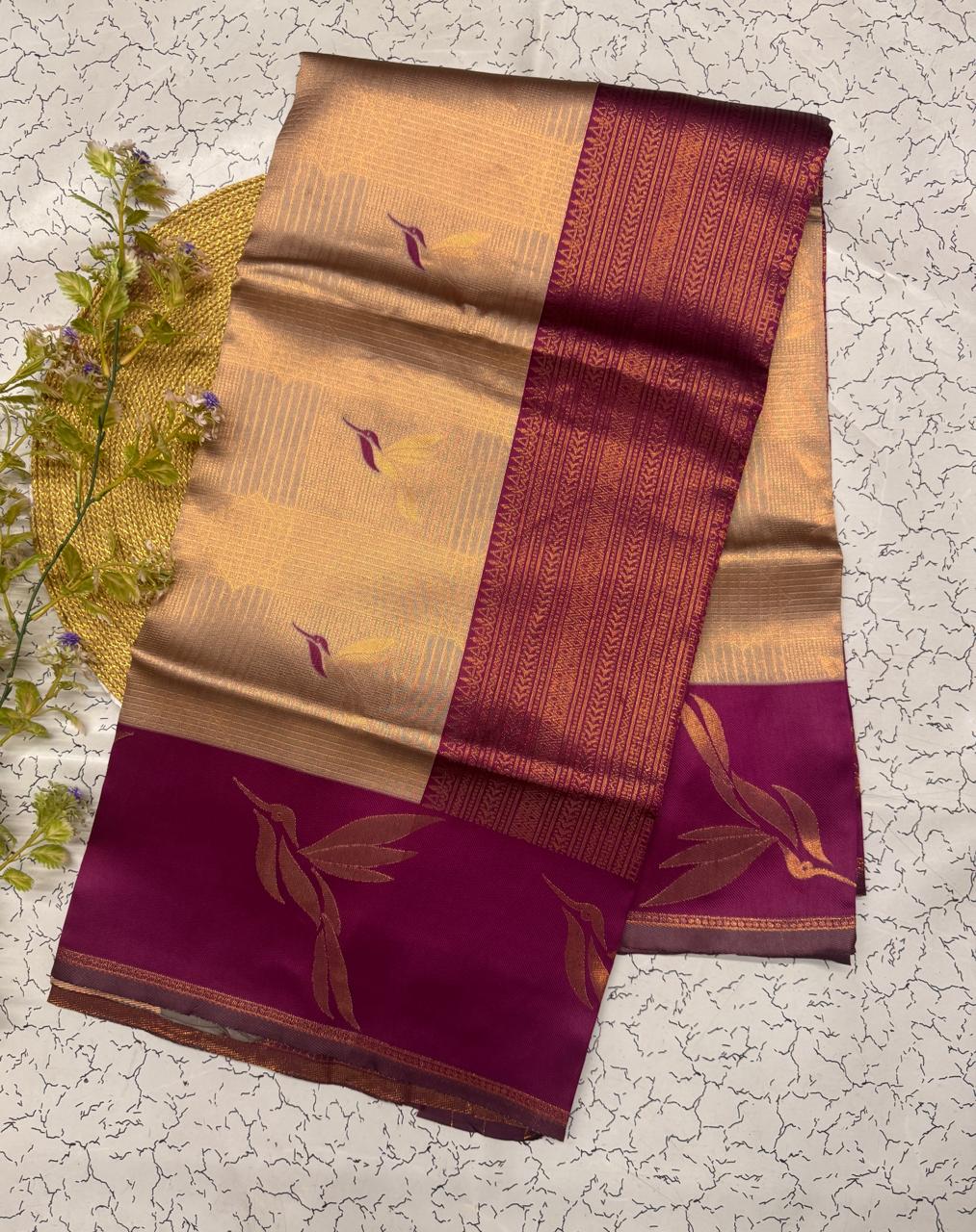 Rose Gold & Magenta Leaf Motif Soft Silk Saree - view 4 of 6