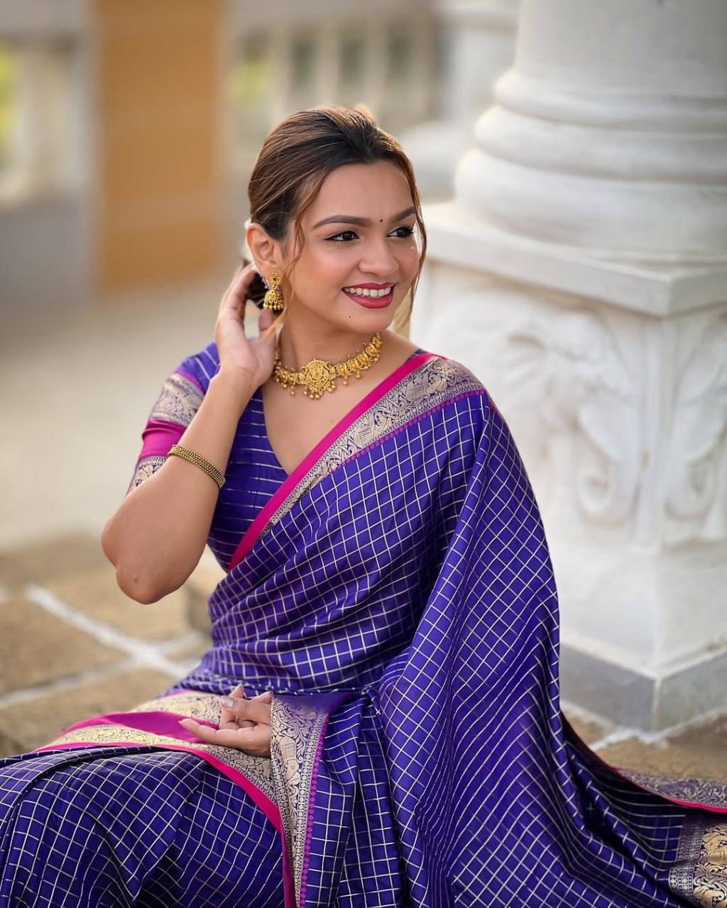 Violet Checks & Pink Border Silk Saree - view 3 of 9