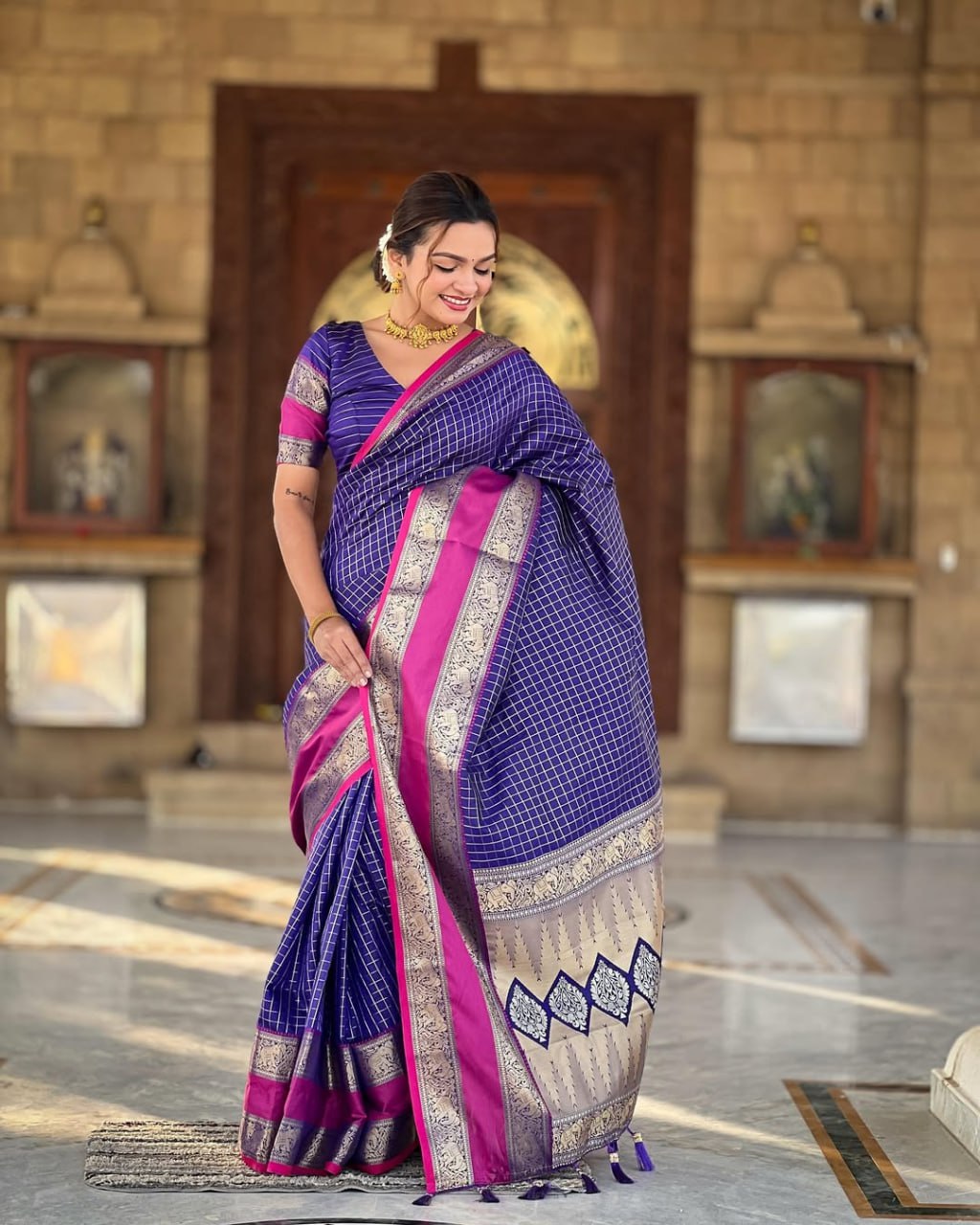 Violet Checks & Pink Border Silk Saree - view 7 of 9