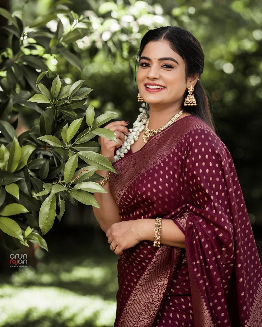 Wine Buti Silk Saree - Shivay Libas