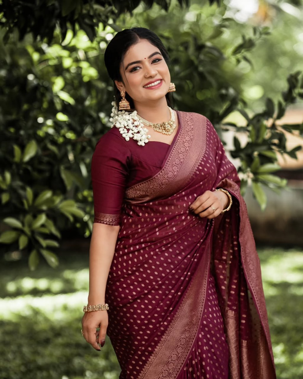 Wine Buti Silk Saree - view 2 of 8