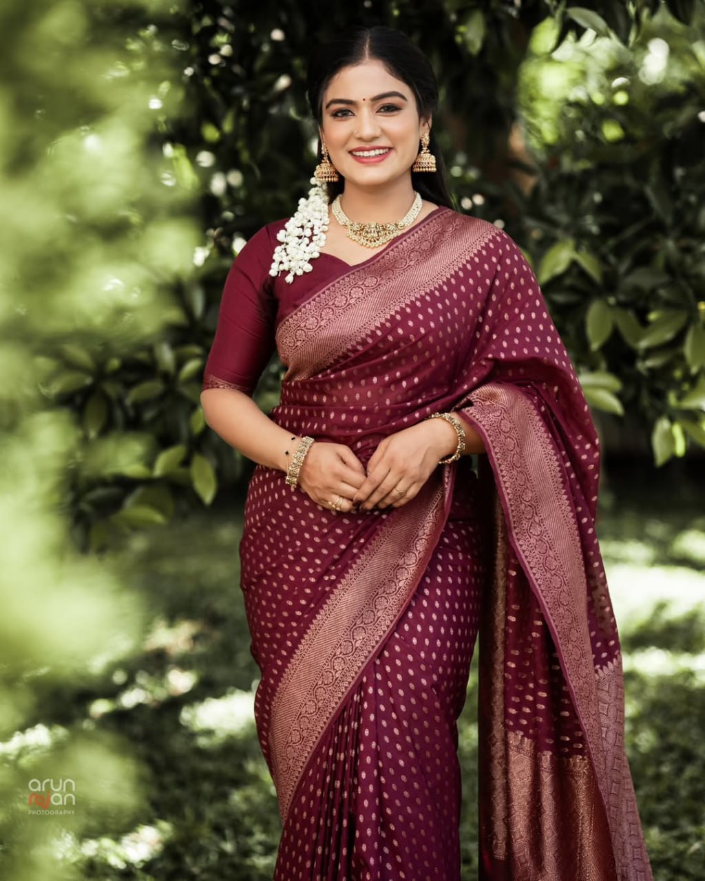 Wine Buti Silk Saree - view 4 of 8
